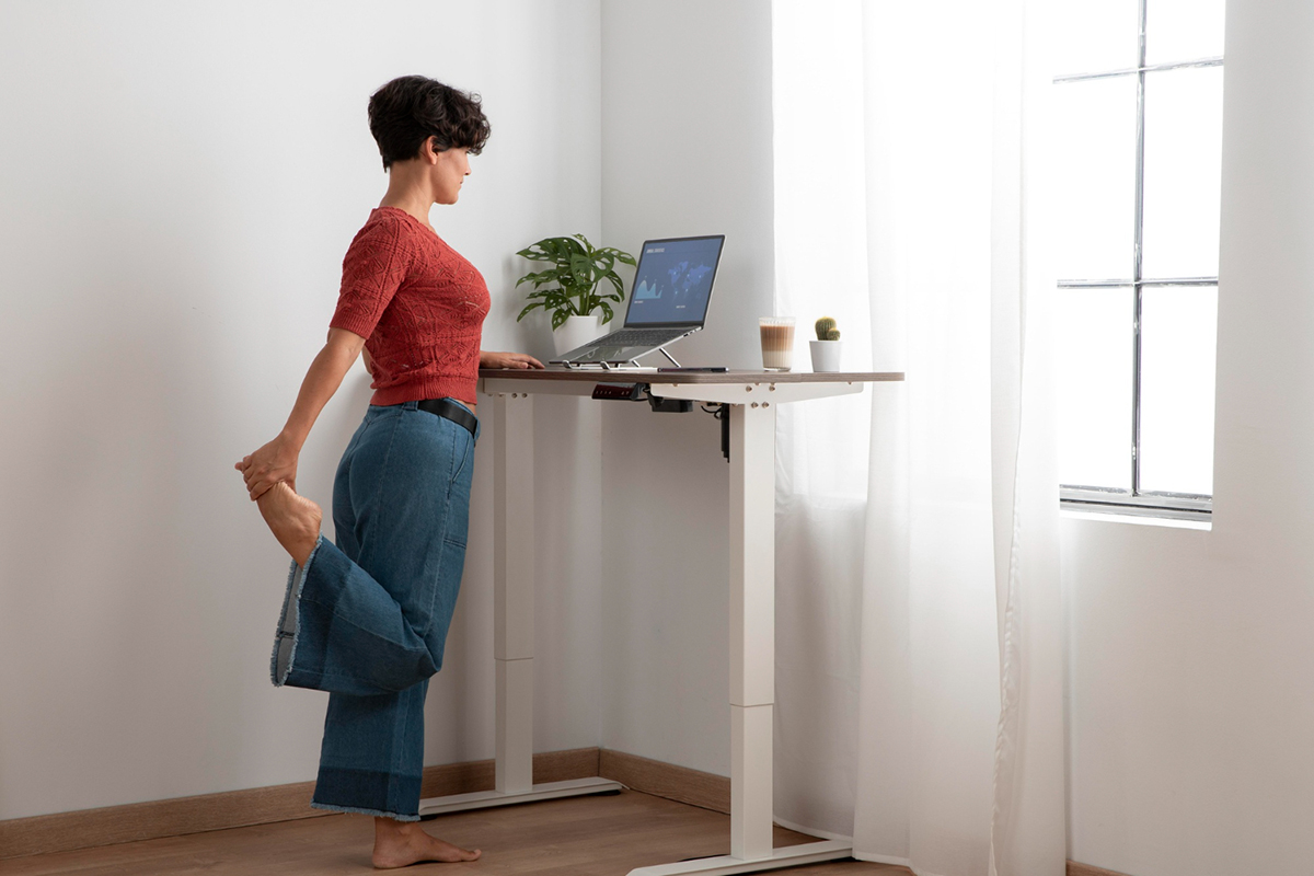 Tips to Prevent Back Pain from Sitting at a Desk