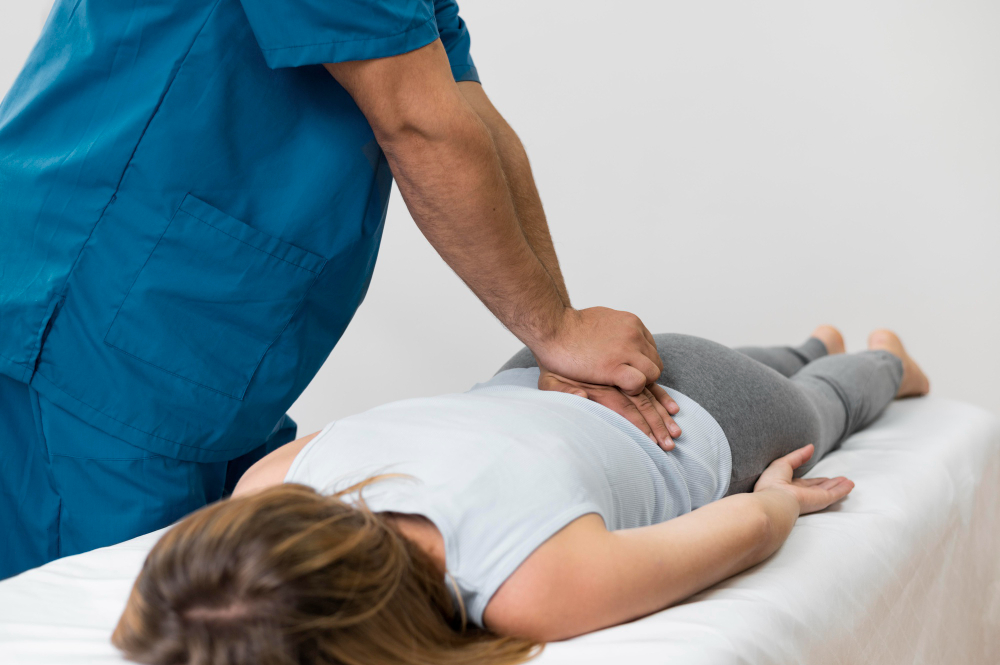 Decoding the Differences Between Massage and Chiropractic Adjustment